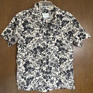 American Eagle Hawaiian shirt
